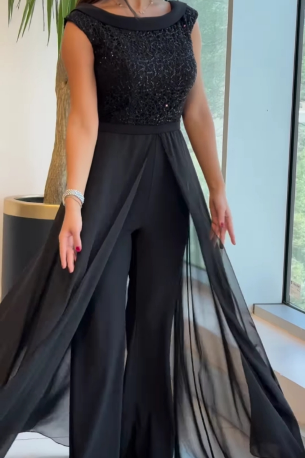 Louna™ | Eleganter ärmelloser Jumpsuit
