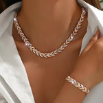Julia™ | Set Halskette und elegantes Armband
