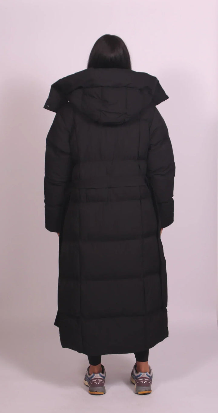 Carmen™ | Langer Daunenmantel mit Gürtel