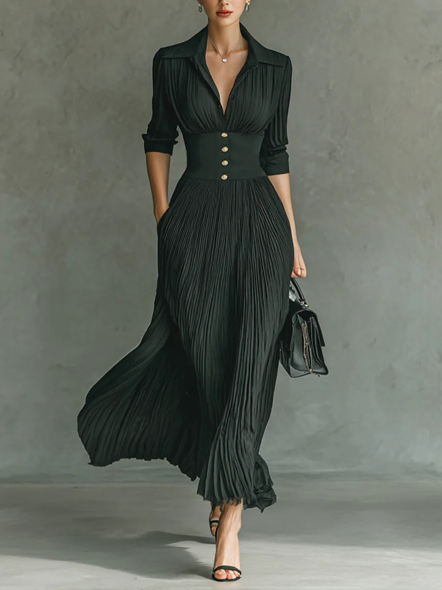Elvira™ | Plissiertes Maxikleid mit Reverskragen und hoher Taille