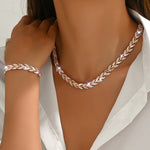 Julia™ | Set Halskette und elegantes Armband